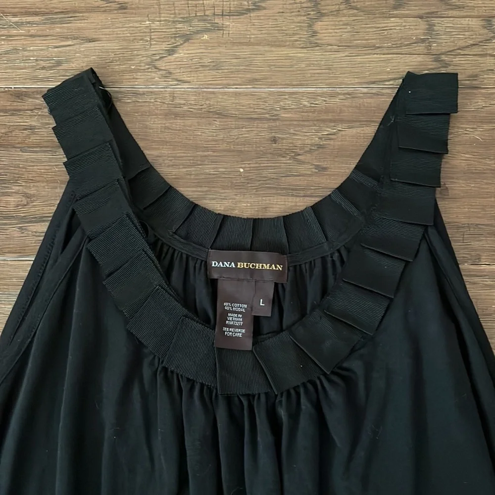 Dana Buchman Sleeveless Shirt - Picture 2 of 6